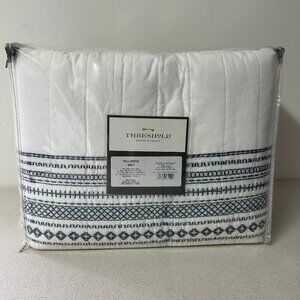 Threshold Quilt Full/Queen White with Navy Blue Embroidery Cotton 88"x92" NEW